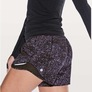 EUC Sz8 Tall lululemon Women's Hotty Hot II Crystalline multi/Black